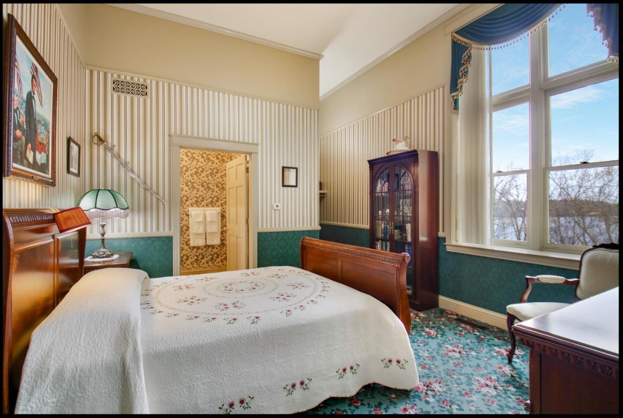 Carnegie Hall Boutique Hotel Ladysmith Bagian luar foto