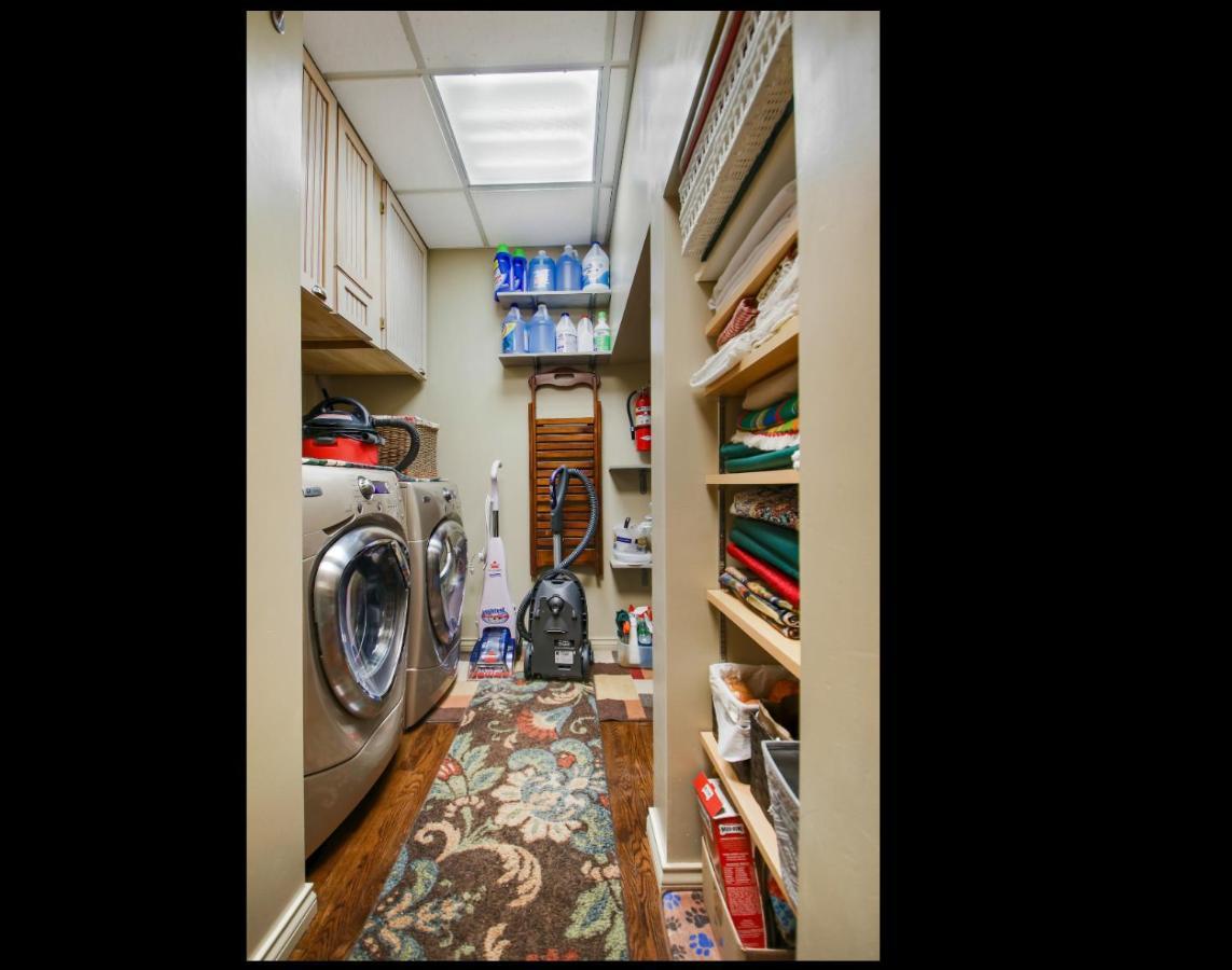 Carnegie Hall Boutique Hotel Ladysmith Bagian luar foto