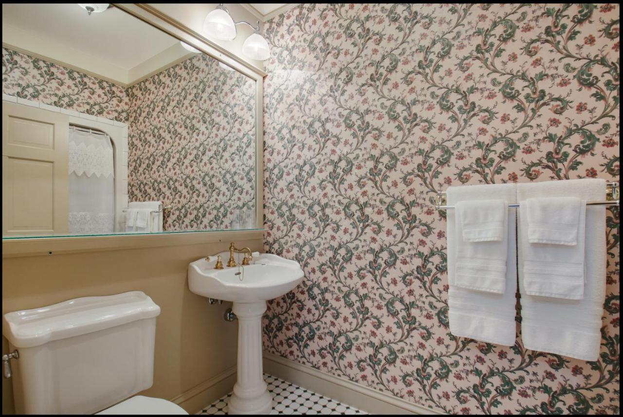 Carnegie Hall Boutique Hotel Ladysmith Bagian luar foto
